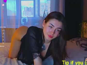 Tinnymollys01 Chaturbate stream image from April 01, 2026