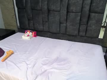 Samanthalovecl202 Chaturbate stream image from April 01, 2026