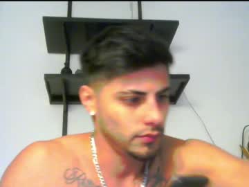Aronfox1 Chaturbate stream image from April 01, 2026