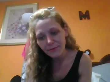 Bubblywyno89 Chaturbate stream image from April 01, 2026