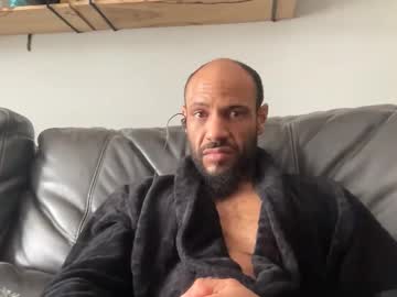 Globalmovement Chaturbate stream image from April 01, 2026