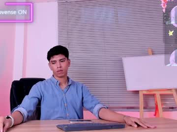 Santy_Carrington Chaturbate stream image from April 01, 2026