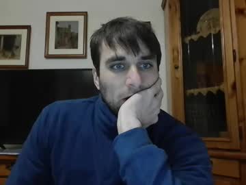 Bluejoee Chaturbate stream image from April 01, 2026