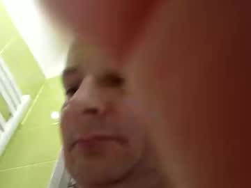 Malusit Chaturbate stream image from April 01, 2026