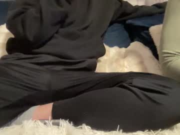 Naughtysecretsde Chaturbate stream image from April 01, 2026