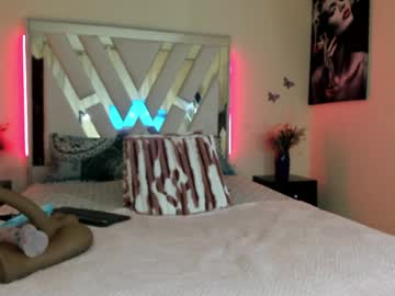 Samantha_Dimou1 Chaturbate stream image from April 01, 2026