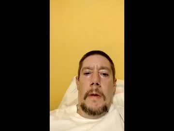 Bear424194 Chaturbate stream image from April 01, 2026