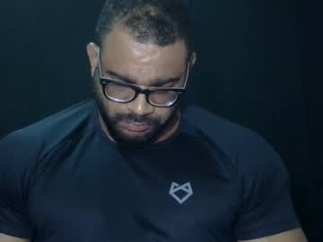 Powerdmuscle Chaturbate stream image from April 01, 2026
