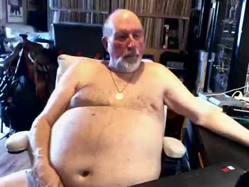 Sexyolbear Chaturbate stream image from April 02, 2026