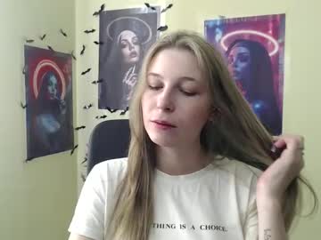 Stranger_Giirl Chaturbate stream image from April 02, 2026