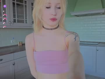 Luckychanse Chaturbate stream image from April 02, 2026