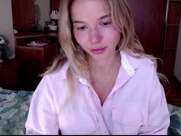 Molly_Bell Chaturbate stream image from April 02, 2026