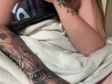 Naughtylilkittten Chaturbate stream image from April 02, 2026