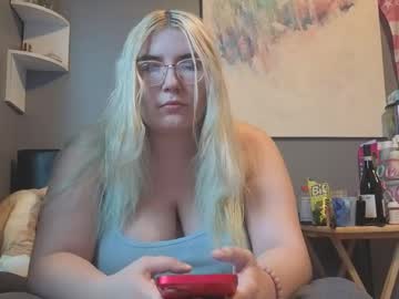 Selenebaby Chaturbate stream image from April 02, 2026