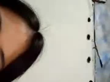Clementineperniciaro Chaturbate stream image from April 02, 2026