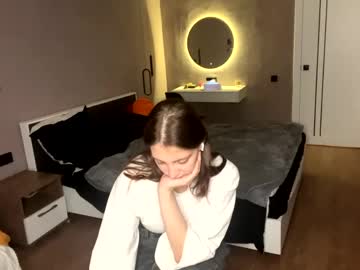 Minmee Chaturbate stream image from April 02, 2026