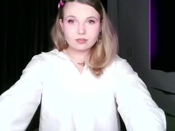 Emyelle Chaturbate stream image from April 02, 2026