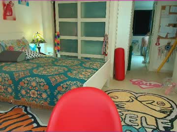 Lyzmania Chaturbate stream image from April 02, 2026