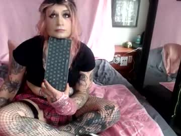 Sissyslutliana69 Chaturbate stream image from April 02, 2026