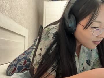 Niranirachan Chaturbate stream image from April 02, 2026