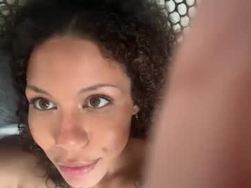 Sierrasayz Chaturbate stream image from April 03, 2026