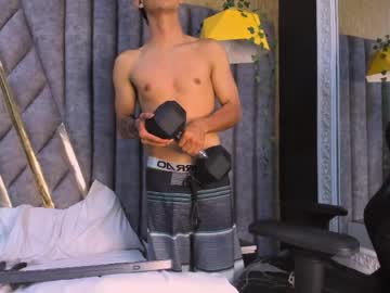 Mikefoox Chaturbate stream image from April 03, 2026