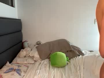 Coletteee69 Chaturbate stream image from April 03, 2026