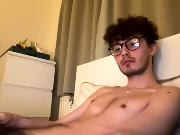 Twinkyj0sh Chaturbate stream image from April 03, 2026