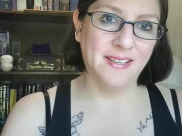 Pajamasmilf Chaturbate stream image from April 03, 2026