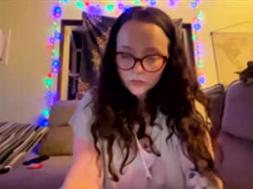 Emodreamgirll Chaturbate stream image from April 03, 2026
