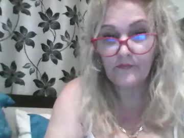 Ladyvybe Chaturbate stream image from April 03, 2026