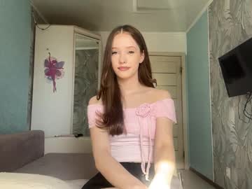 Corinevanschoyck Chaturbate stream image from April 03, 2026