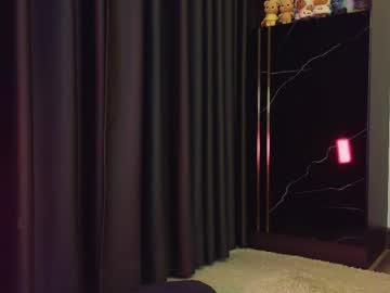 Deedeedoll Chaturbate stream image from April 03, 2026