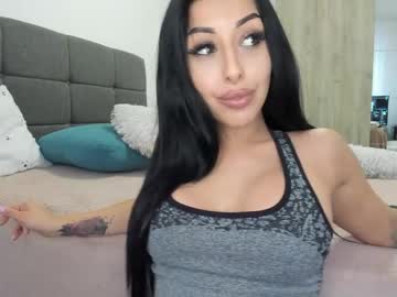 Alenakeys Chaturbate stream image from April 03, 2026