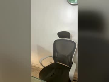 Bruno_Booss Chaturbate stream image from April 03, 2026