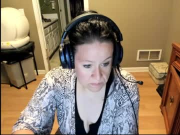 Katie227 Chaturbate stream image from April 04, 2026