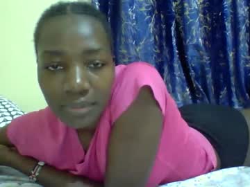 Lunah_Kitty Chaturbate stream image from April 04, 2026