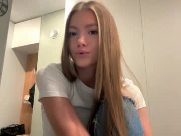 Assuntachaples Chaturbate stream image from April 04, 2026