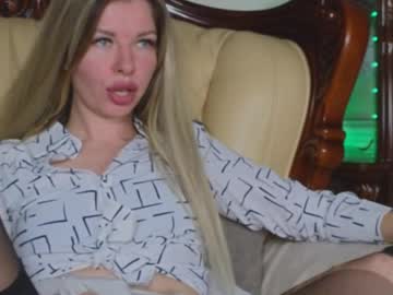 Lunarishi Chaturbate stream image from April 04, 2026
