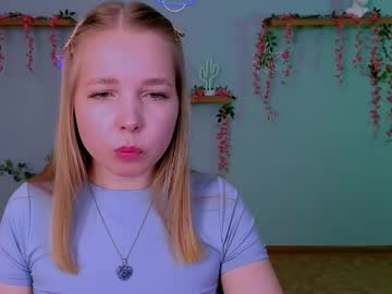 Emi_Fade Chaturbate stream image from April 04, 2026