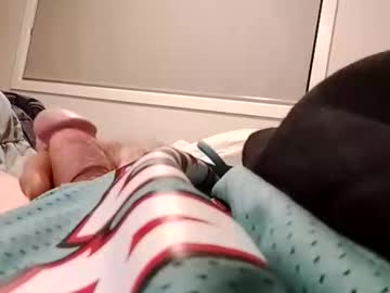 Crowenick49 Chaturbate stream image from April 04, 2026