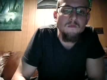 Trazzle13 Chaturbate stream image from April 04, 2026