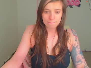 Ivynoir_ Chaturbate stream image from April 04, 2026