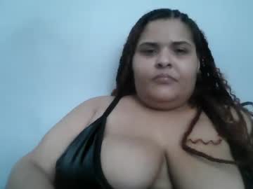 Moniqueandpapi Chaturbate stream image from April 04, 2026