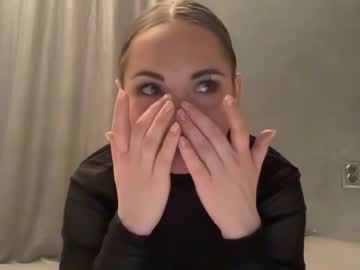 Angelisa_Fox Chaturbate stream image from April 04, 2026