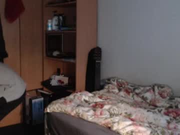 Littlealien7 Chaturbate stream image from April 04, 2026