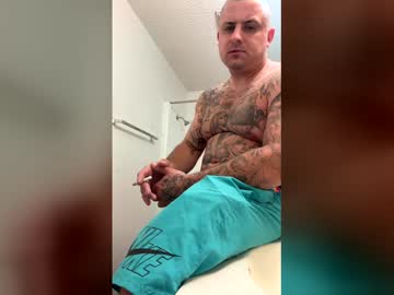 Averagejoeee325 Chaturbate stream image from April 04, 2026