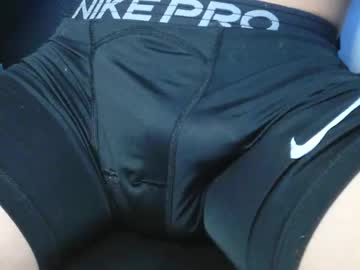 Slimhungyvng Chaturbate stream image from April 05, 2026