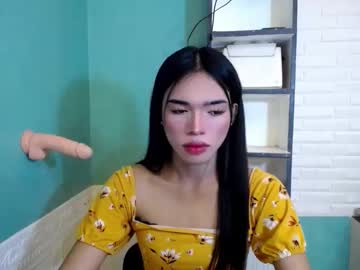 Itsfrancine_Xoxo Chaturbate stream image from April 05, 2026