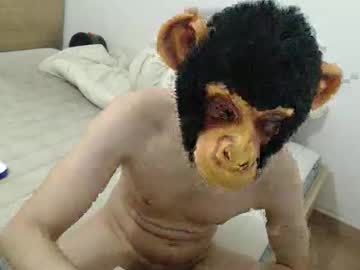 Molkreid2 Chaturbate stream image from April 05, 2026